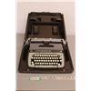 Image 1 : Smith Corona Classic 12 Typewriter