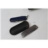 Image 4 : (6) Pocket Knives & Compass