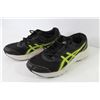 Image 4 : Asics Running Shoes (youth size 5)