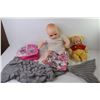 Image 10 : (2) Baby Dolls - Butterfly Wings - Lol Backpack - Glittery Bag - Knitted Mermaid Bottoms