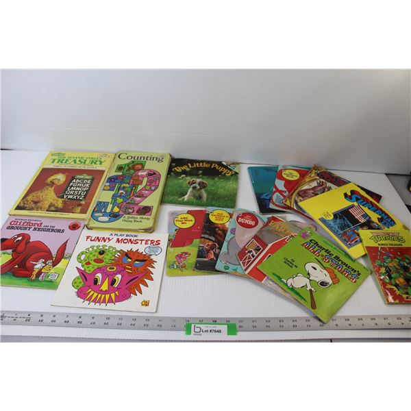 (15) Kids Books: Charlie Brown, Teenage Mutant Ninja Turtles, Superman, Clifford, Sesame Street, Mis