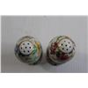 Image 4 : Pair of Porcelain Egg Salt and Pepper Shakers