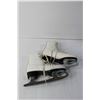 Image 5 : Pair of Women's Skates - Around a Size 6