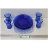 Image 1 : (5) Blue Glass Plates - (4) Blue Glasses