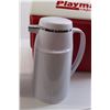 Image 3 : Playmate by Igloo Cooler, (2) "Thermoses"