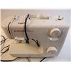 Image 2 : Singer Prelude Sewing Machine-Lights Up