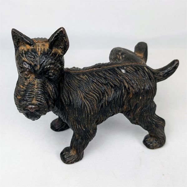 Cast Iron Scottie Dog Lifting Leg 