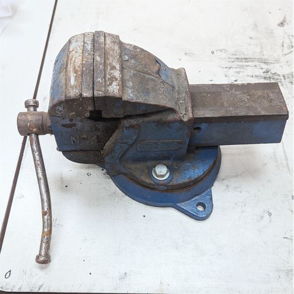 4" Bench Vice by Record