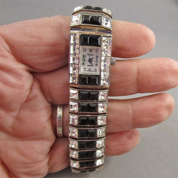 Ladies Persona Watch - Quartz Movement in Bonica Box