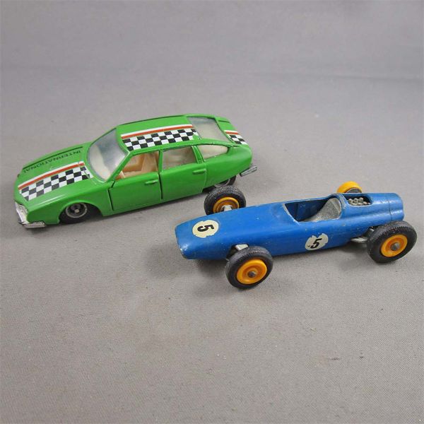 Set of 2 Vintage Diecast Cars