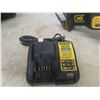 Image 7 : DeWalt DC5367 Variable Speed 20V Reciprocating Saw with Battery, Charger,