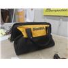 Image 11 : 2 DeWalt 20V Drills 1/2" Drive ; DCD997C + DCD791 - 2 Batteries, Charger, Soft Case