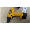 Image 2 : DeWalt 3/8" Drill 9.6V with 2 Batteries - Charged up + working but NO Charger