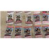 Image 3 : 25 Sealed Packages of Tim Hortons Hockey Cards