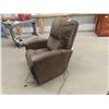 Image 3 : Lazy Boy Medi Lift Chair