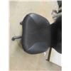 Image 2 : Office Chair - Swivel + Adjustable