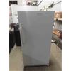 Image 1 : Frigidaire Upright Freezer 27" x 32" x 65" 