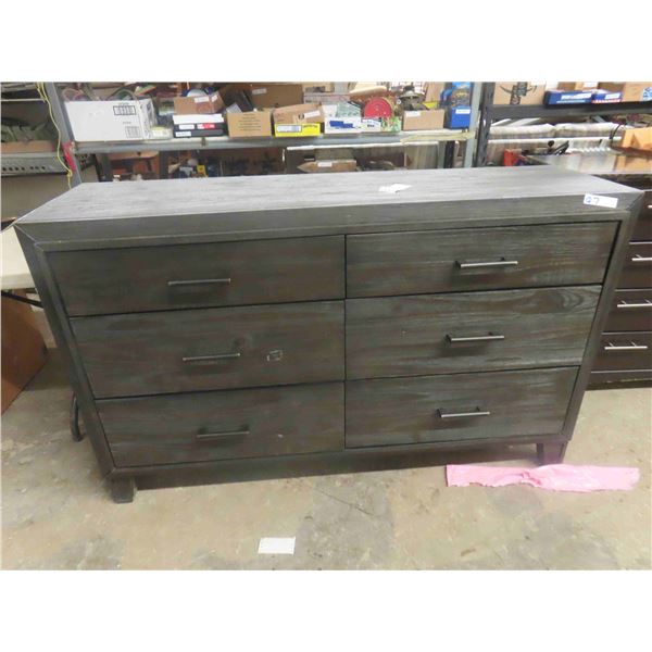 Modern 6 Drawer Dresser 18  x 38  x 62  