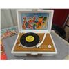 Image 2 : Winnie The Pooh + Tigger Too Kids Portable Record Player + 10 45 RPM Records