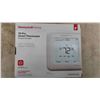 Image 2 : New Honeywell Home T6 Pro Smart Programmable Thermostat