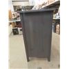 Image 2 : 3 Drawer Dresser 19.5" x 37.75" x 42.25 & 2 Matching Night Stands 15" x 21" x 26" 