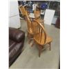 Image 5 : 4 Wooden Kitchen Chairs 