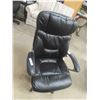 Image 2 : Executive Swivel Adjustable Office Chair