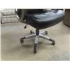 Image 3 : Executive Swivel Adjustable Office Chair