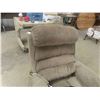 Image 2 : Pride Medical Lift Recliner Chair