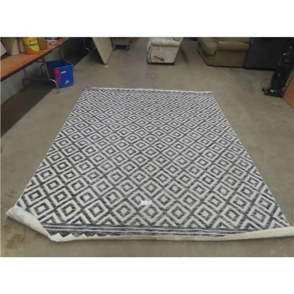 Area Rug 98" x 120" 