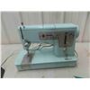 Image 2 : Singer Portable Electric Sewing Machine