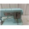 Image 3 : Singer Portable Electric Sewing Machine