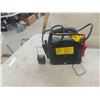 Image 4 : MotoMaster Mobile Power Pack 12 V 300 Amp