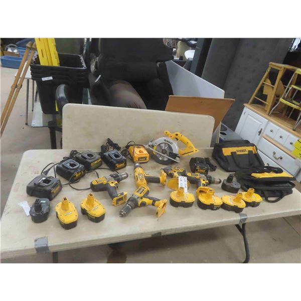 DeWalt Charger, Batteries, Saws, Drills, Impact, Bag 