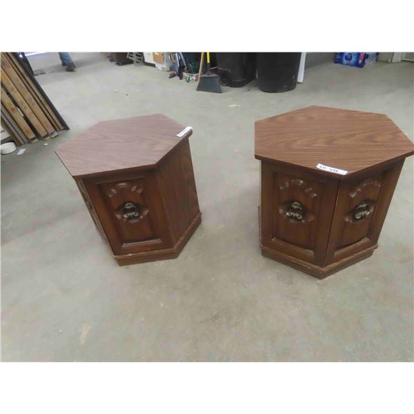 2 End tables 20.5" x 21" 