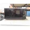 Image 1 : Sanyo Microwave with Turntable - not tested