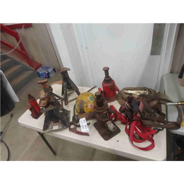 Stabilizing Jacks, Hydraulic Jacks, Load Ratchet Straps, Grease Gun