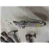 Image 2 : 6 Air Tools ; Nibbler, 3/8" + 1/2" Ratchet, Die Grinder, Chisel