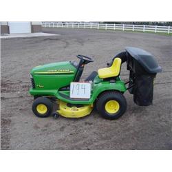 2000 John Deere LT 166 hydro