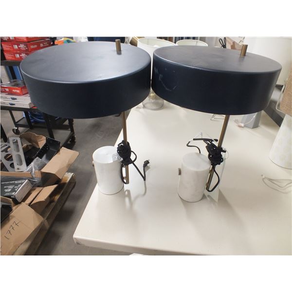 2 Lamps