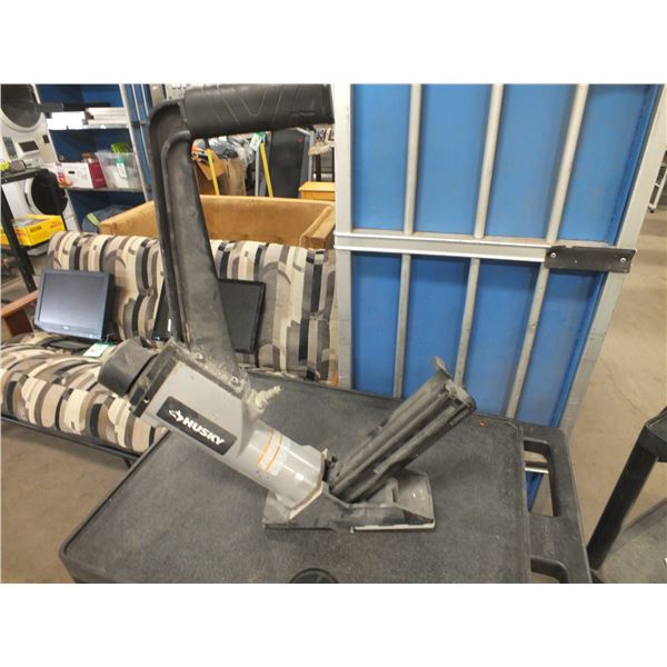 Huskey Hardwood Flooring Tool