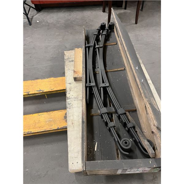 2 Leaf Springs