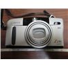 Image 2 : Vintage canon sure shot Z135 35mm point and shoot film camera