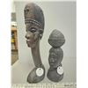 Image 3 : Pair of carved African figures - one cedar, one hardwood
