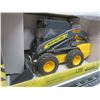 Image 2 : 1/16 scale ERTL New Holland L225 skidsteer loader metal diecast model in original box (2014)