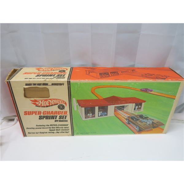 1968 Mattel Hot Wheels Super-Charger Sprint set in original box