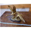 Image 2 : Brass Geese - wobble at Base