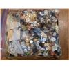Image 2 : Tin of Buttons