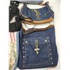 Image 4 : 8 Assorted ladies designer soft purses - Roxy, etc.