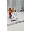 Image 3 : Vintage 1970s, acrobatic wind up Monkey toy